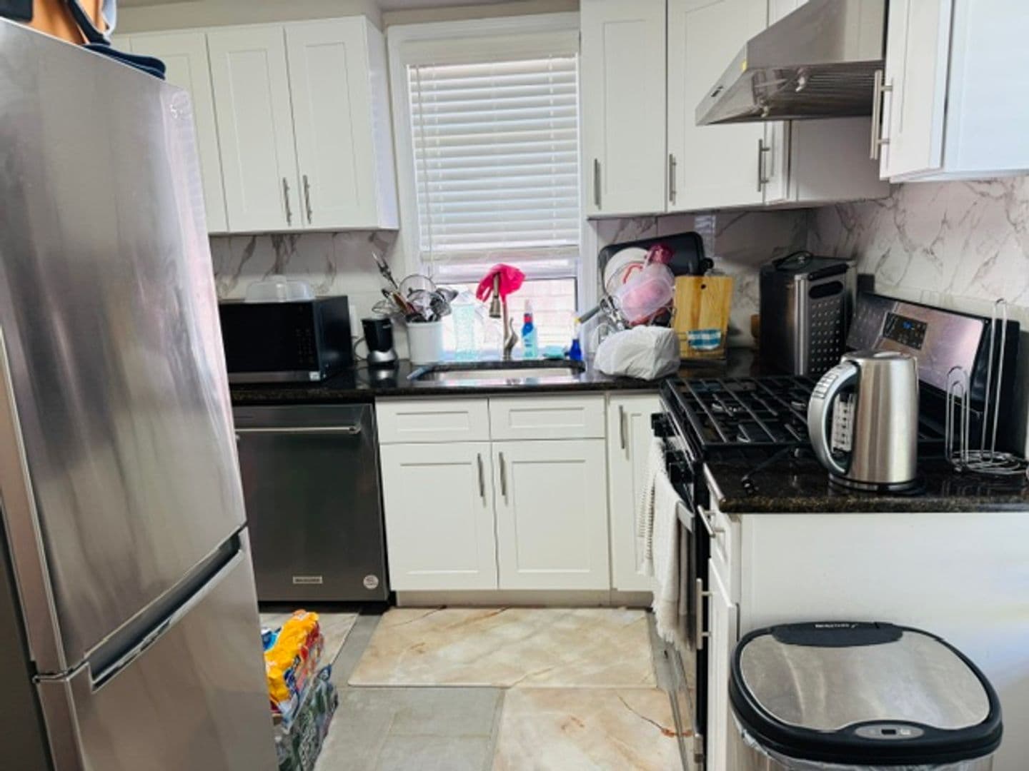 Mount Vernon Apartment: 206 N Terrace
