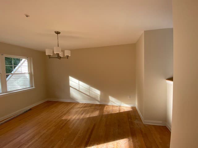 White Plains Townhome: 51 Winding Ridge Rd