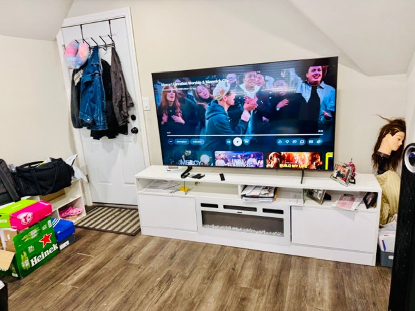 Mount Vernon Apartment: 206 N Terrace