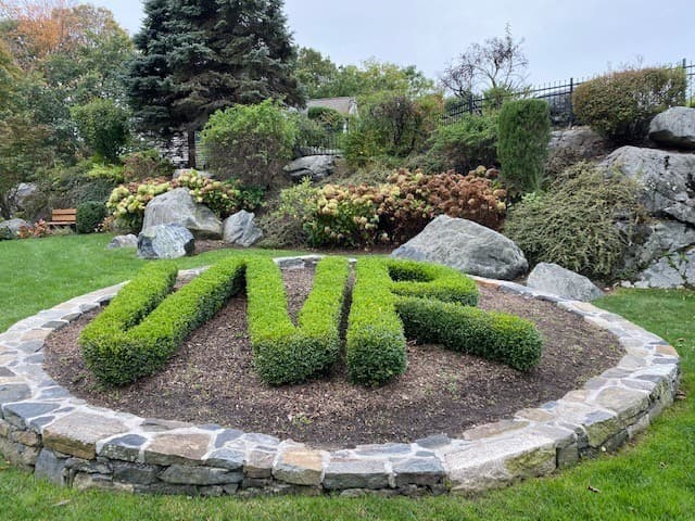 White Plains Townhome: 51 Winding Ridge Rd