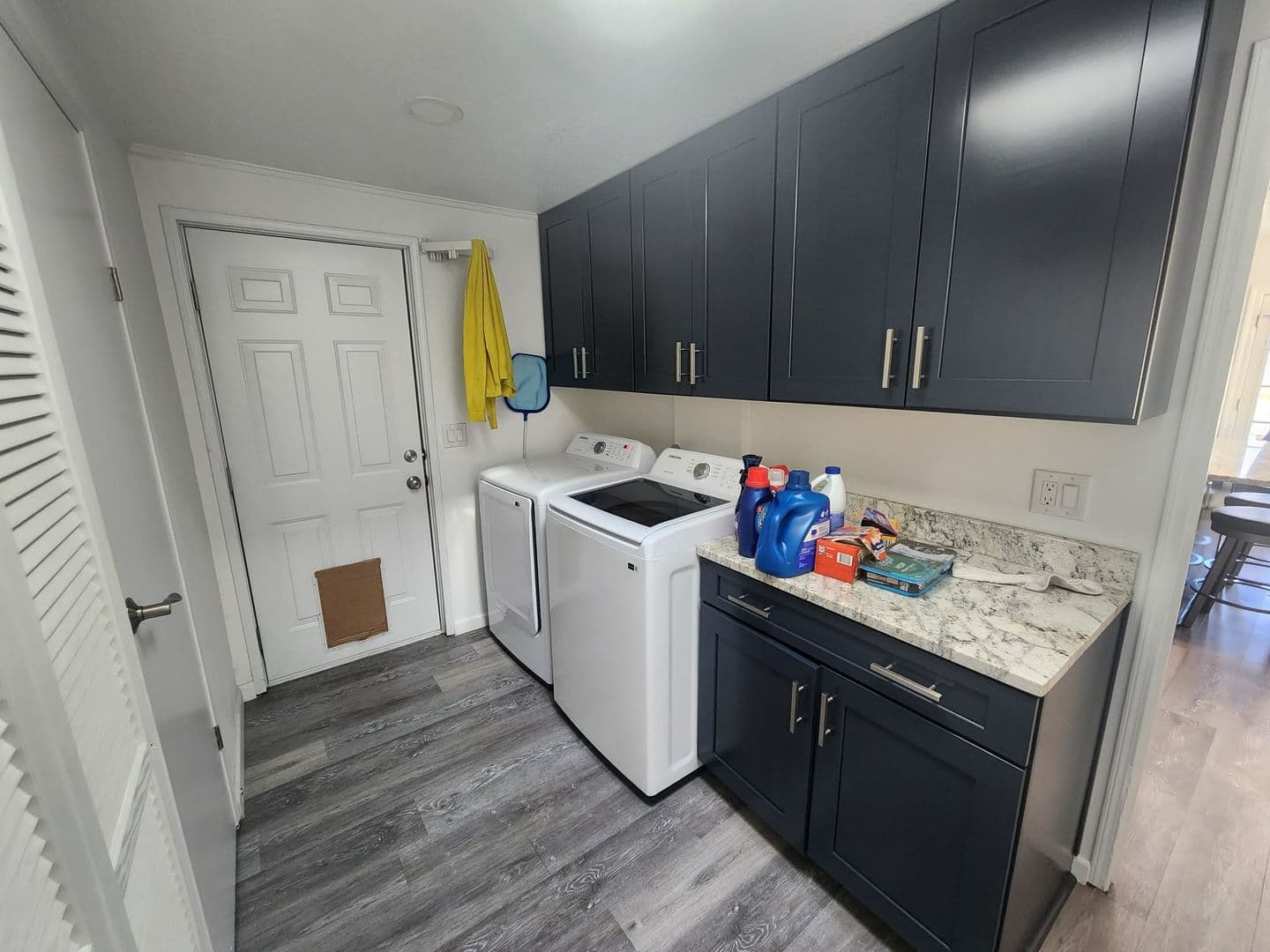 Central Point House: 12297 Blackwell Rd