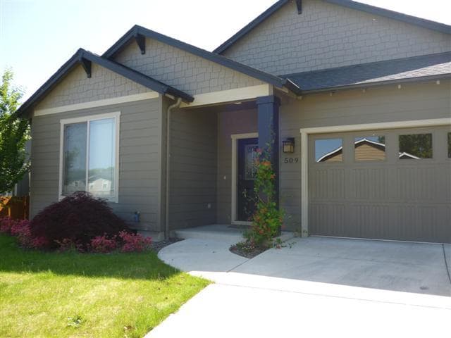 Medford House: 509 Antilles
