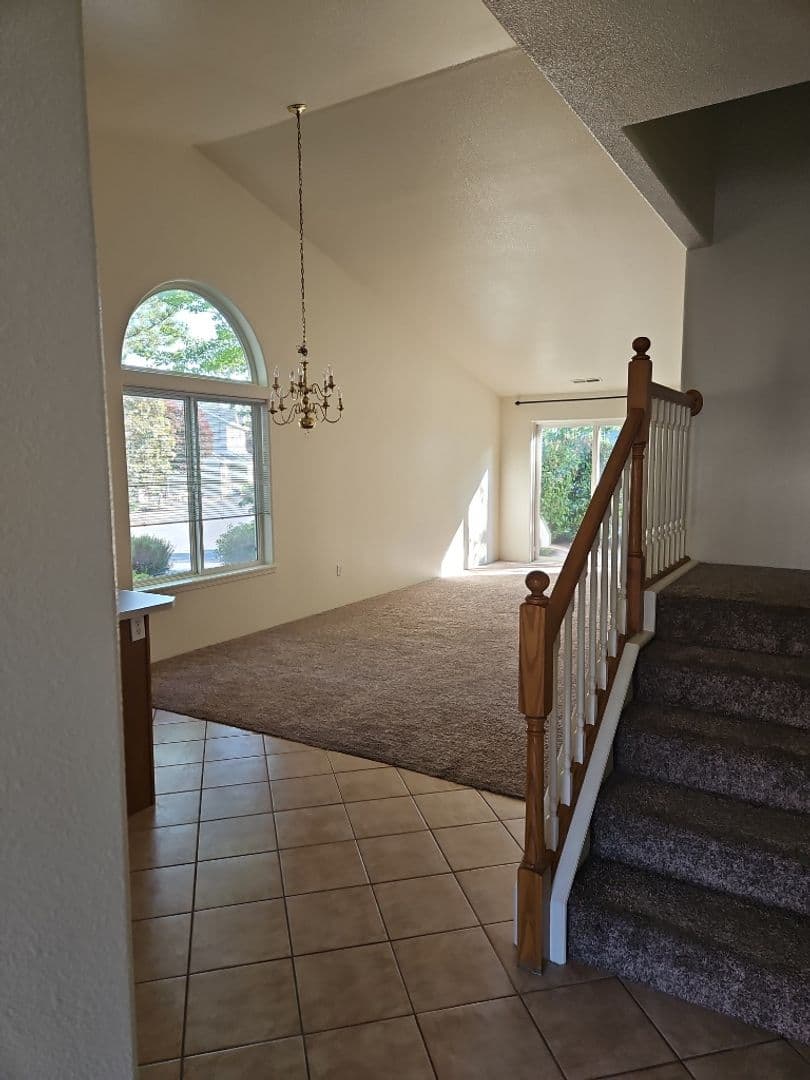 Medford House: 1224 N. Modoc #50