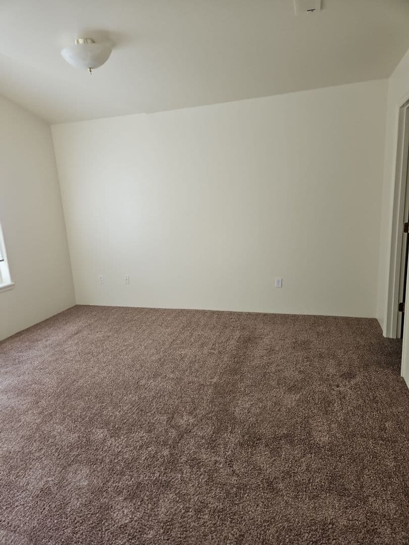 Medford House: 1224 N. Modoc #50