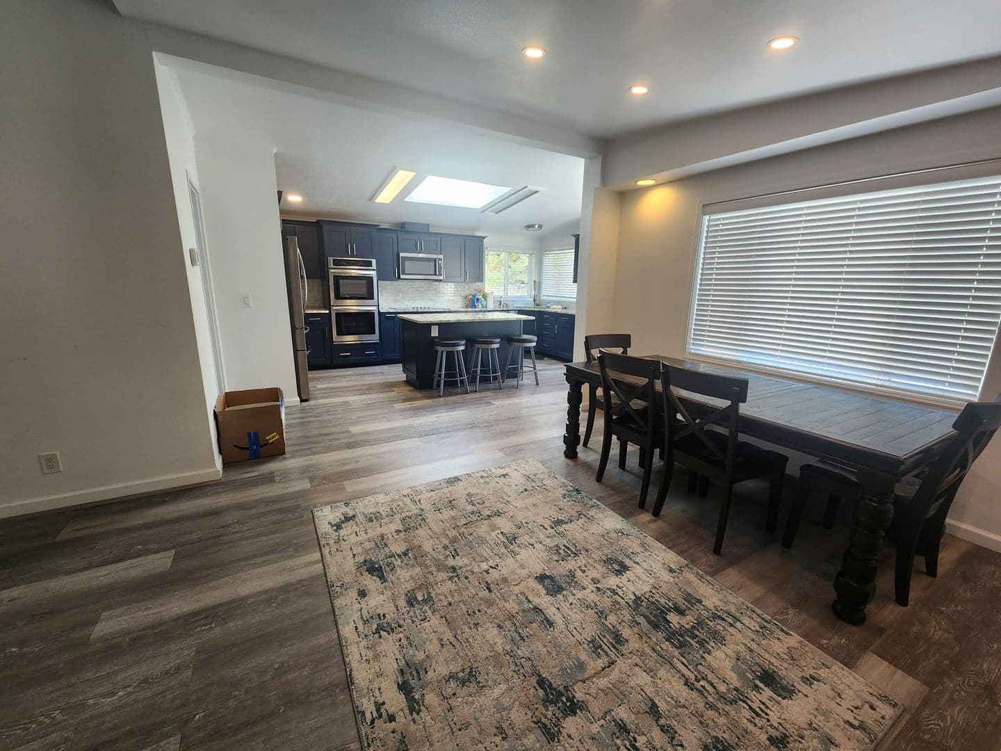 Central Point House: 12297 Blackwell Rd