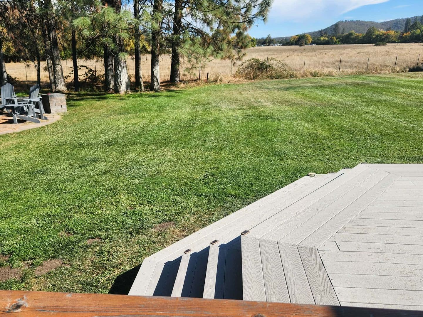 Central Point House: 12297 Blackwell Rd