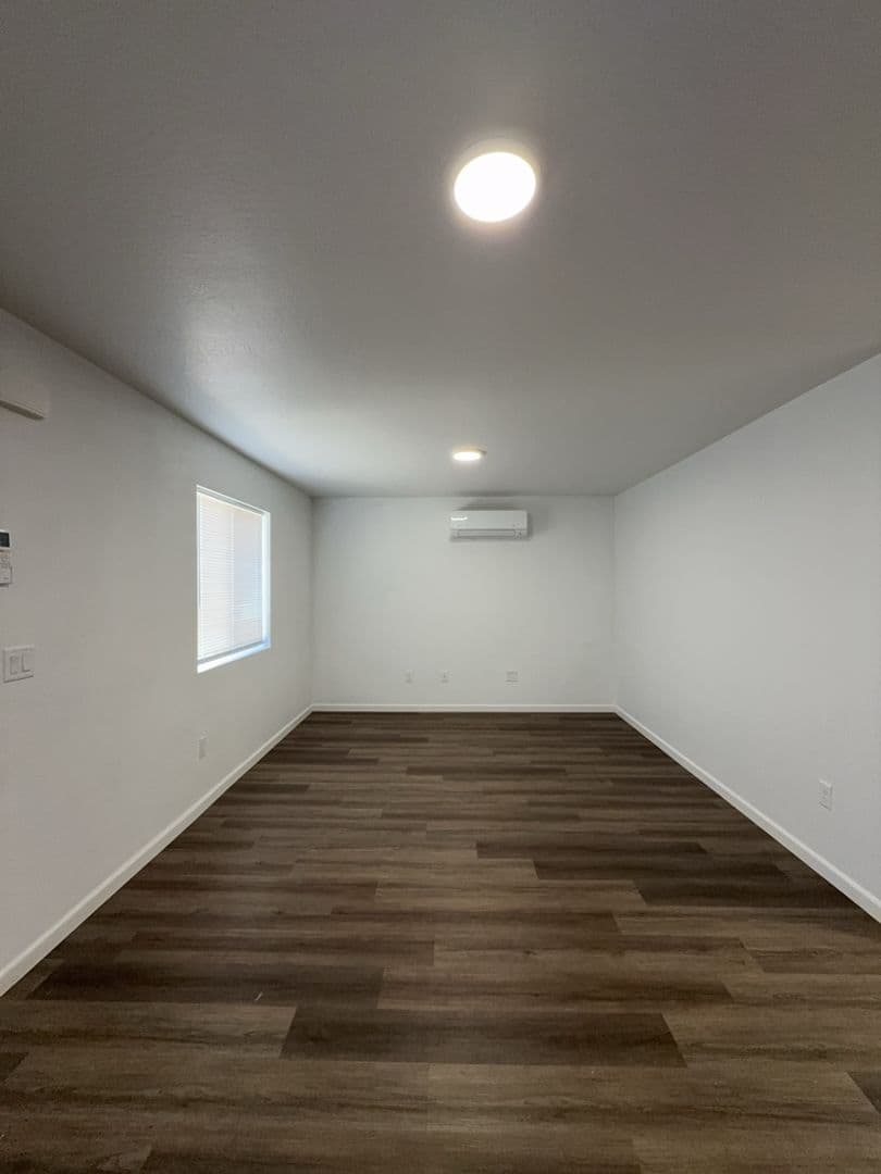Medford Multiplex: 634 Colinwood Court