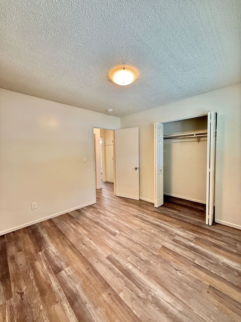 Medford Apartment: 818 Taylor St