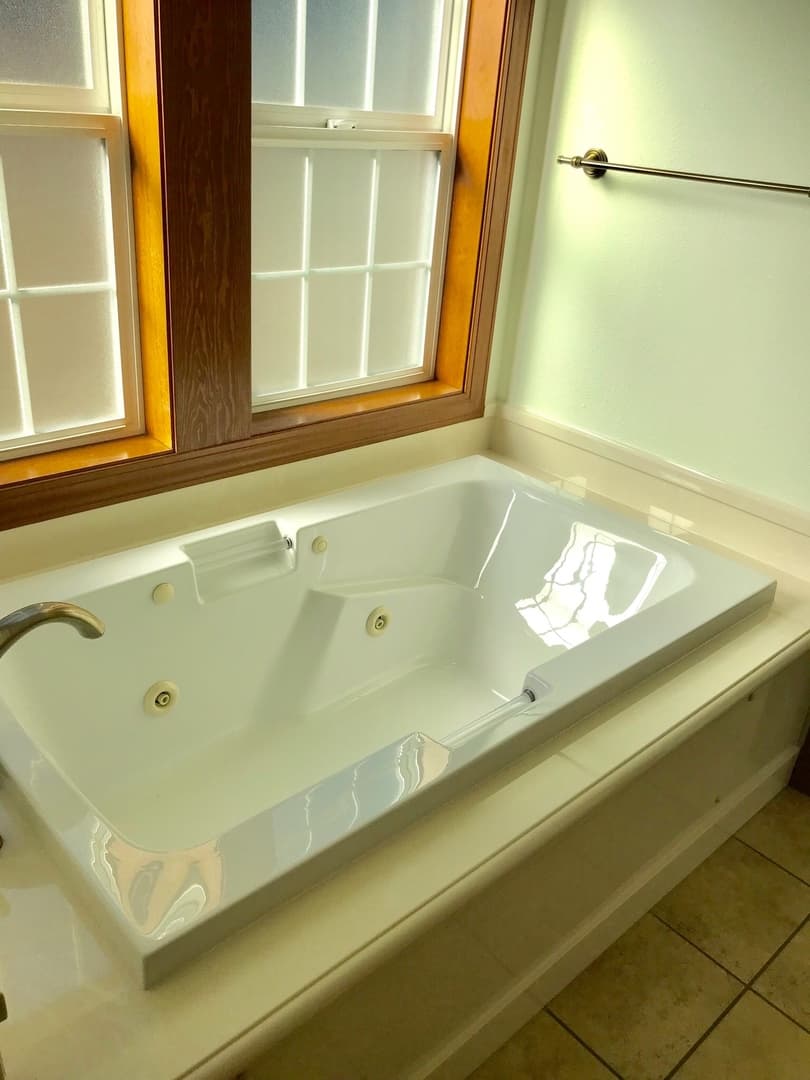 Medford House: 3907 Fieldbrook Ave
