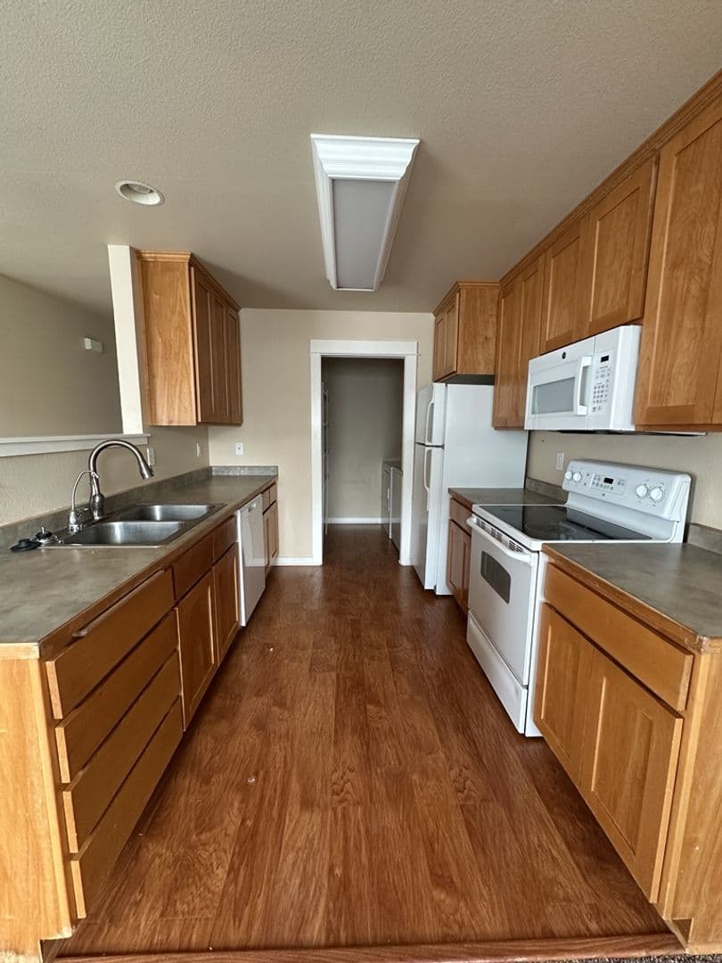 Ashland House: 2222 McCall Dr