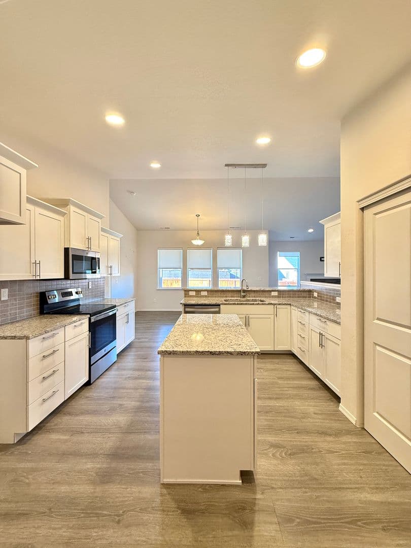 Medford House: 1633 Dragon Tail Place
