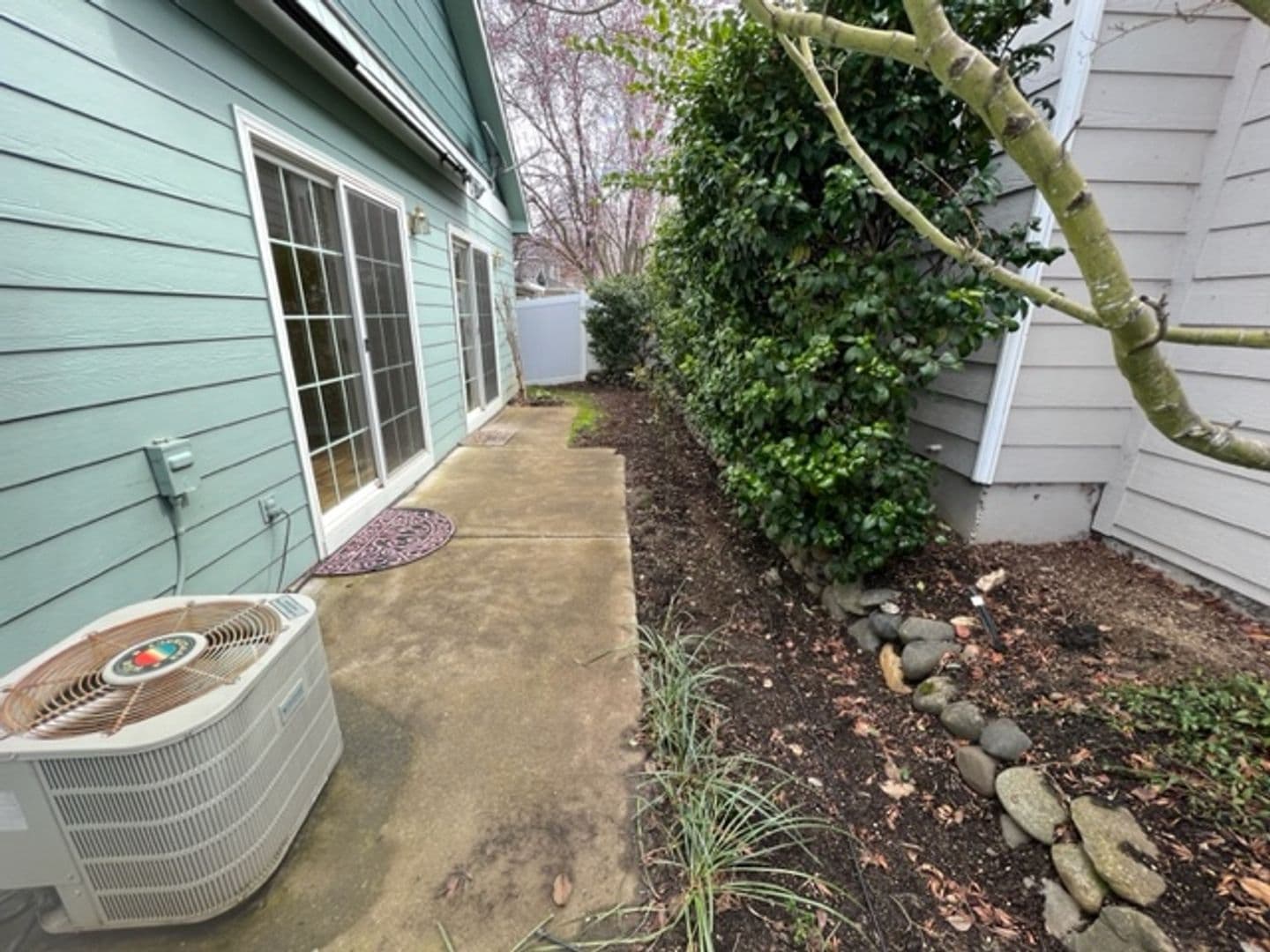 Ashland House: 2088 Creek Dr