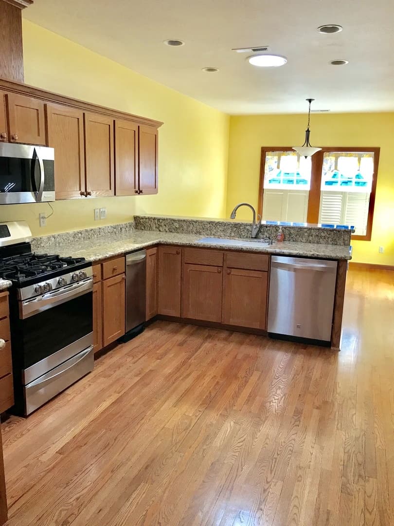 Medford House: 3907 Fieldbrook Ave