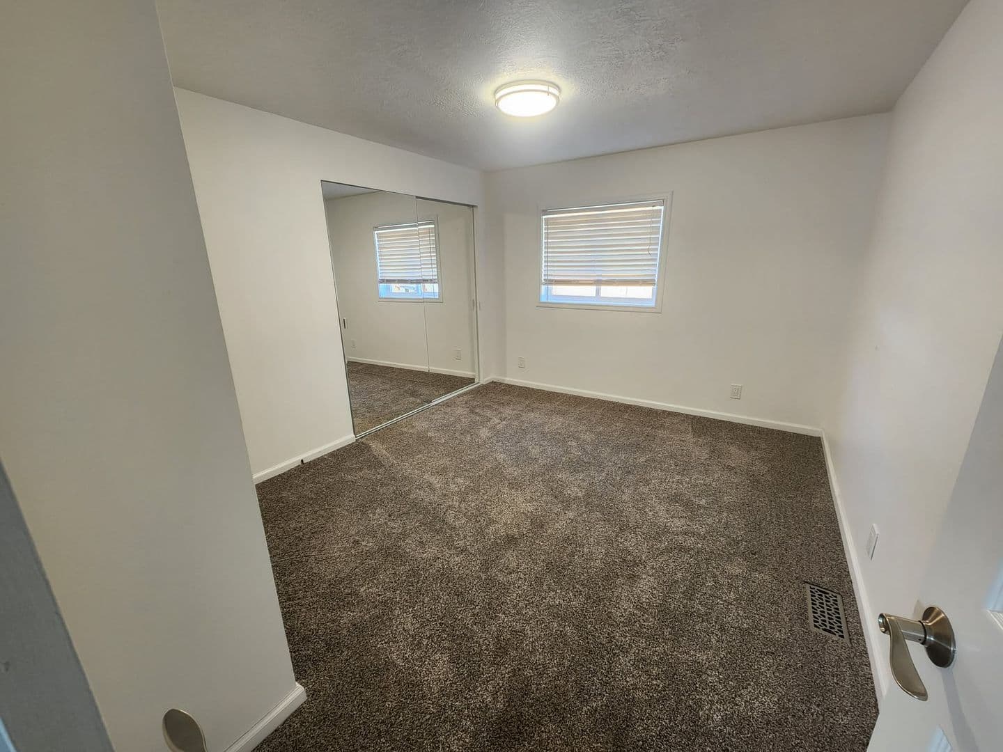 Central Point House: 12297 Blackwell Rd