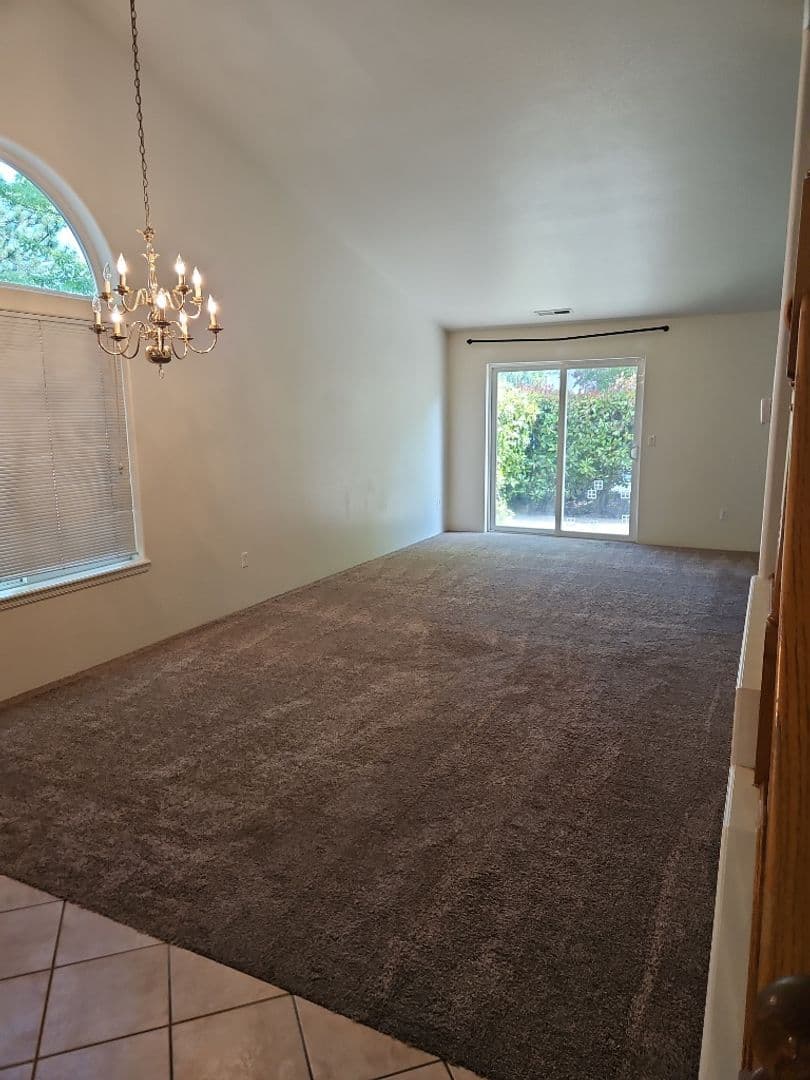 Medford House: 1224 N. Modoc #50
