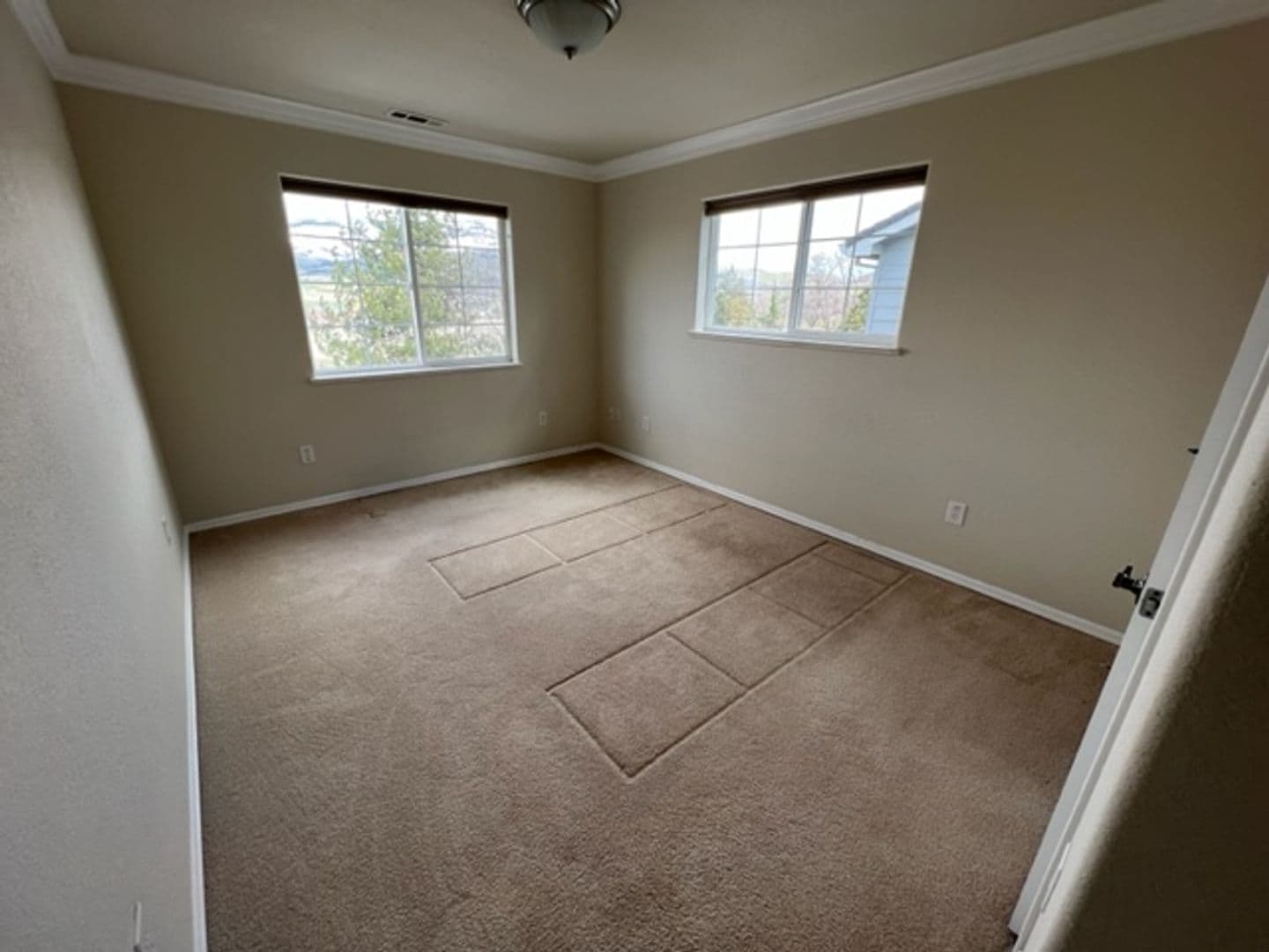 Ashland House: 2088 Creek Dr