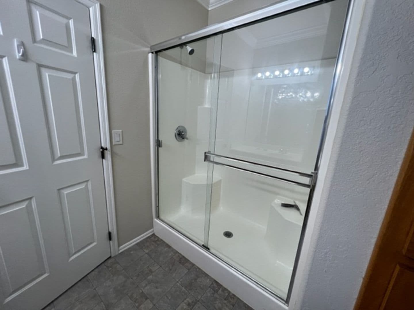 Ashland House: 2088 Creek Dr