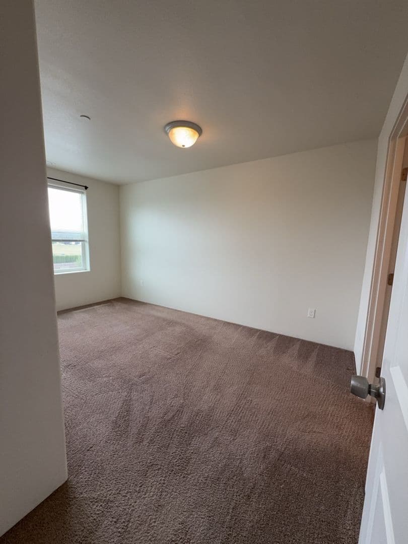 Central Point Apartment: 4475 Hamrick Rd