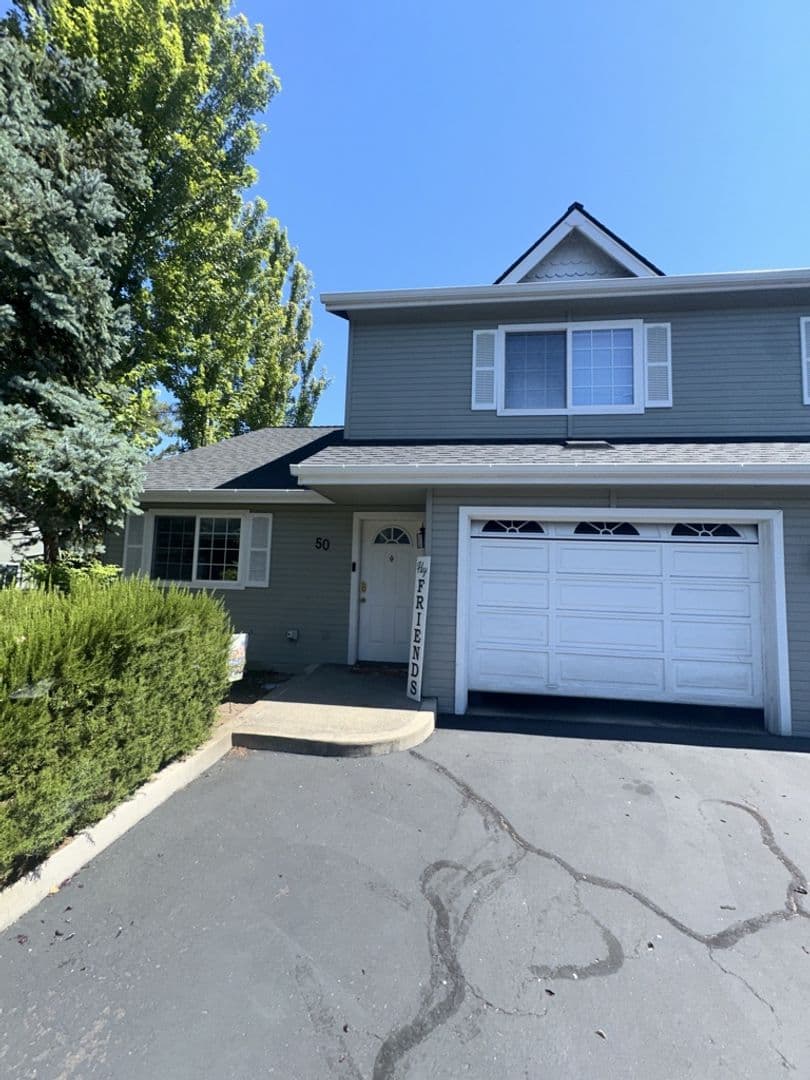 Medford House: 1224 N. Modoc #50