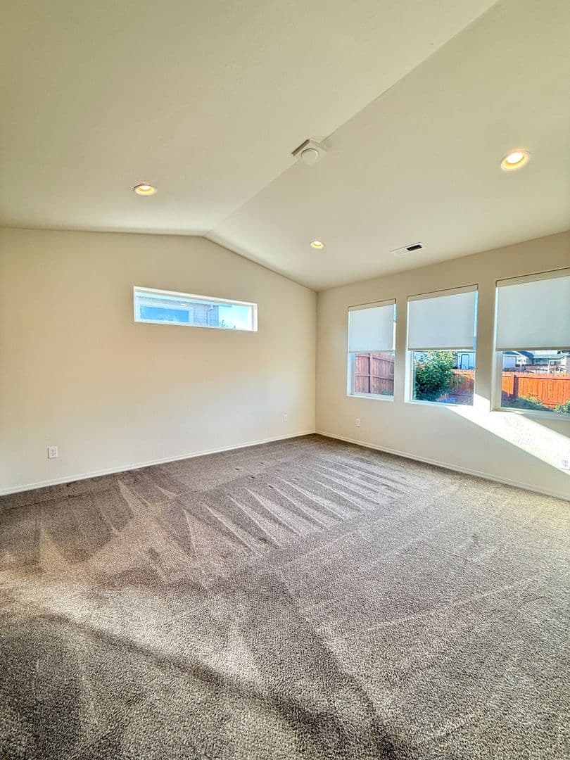Medford House: 1633 Dragon Tail Place