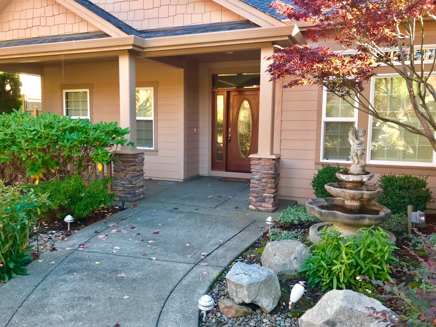 Medford House: 3907 Fieldbrook Ave