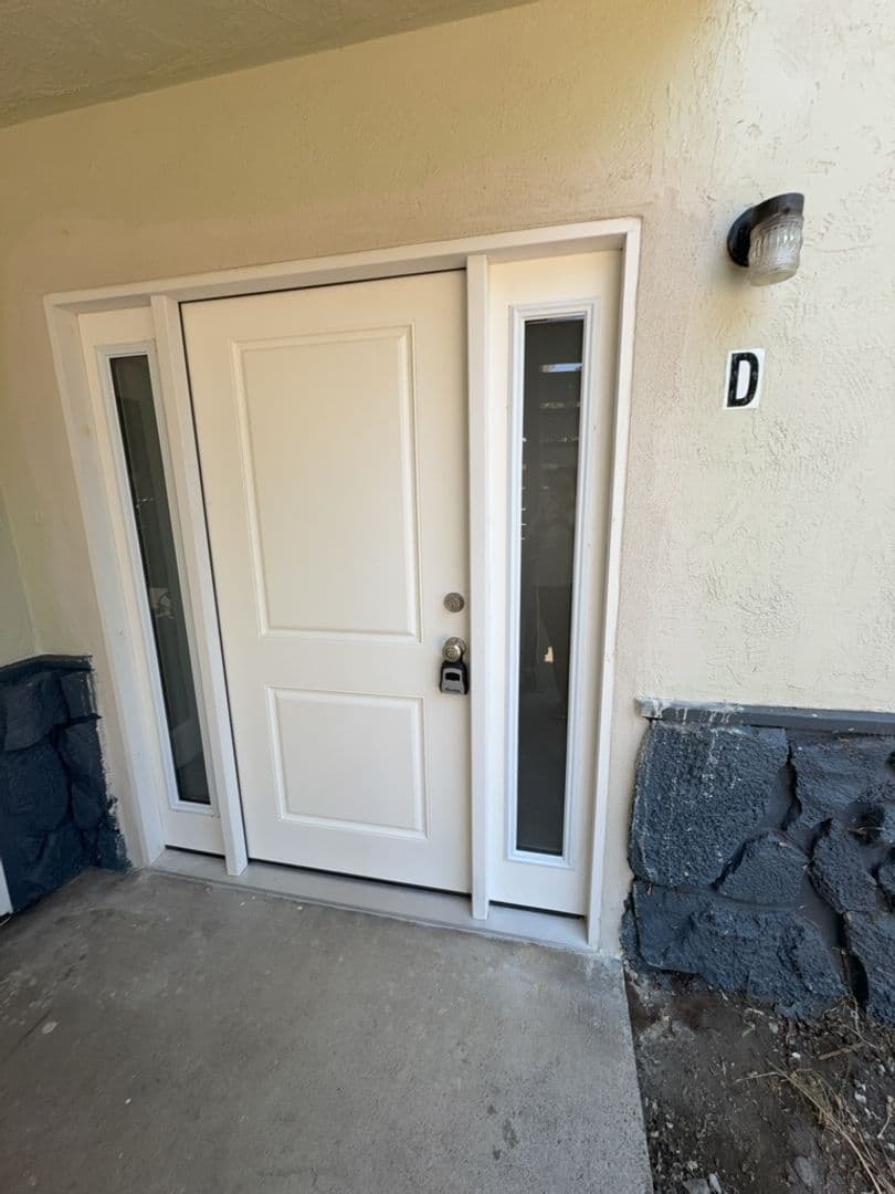 Medford Apartment: 818 Taylor St