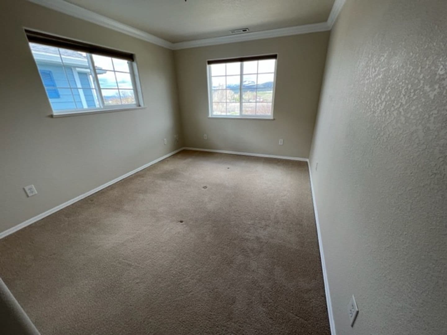 Ashland House: 2088 Creek Dr