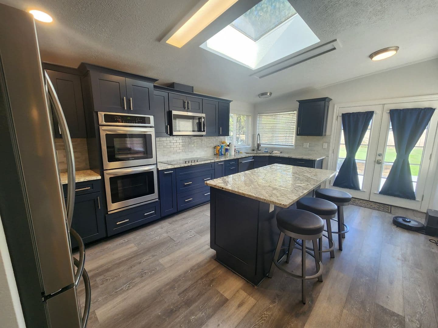 Central Point House: 12297 Blackwell Rd