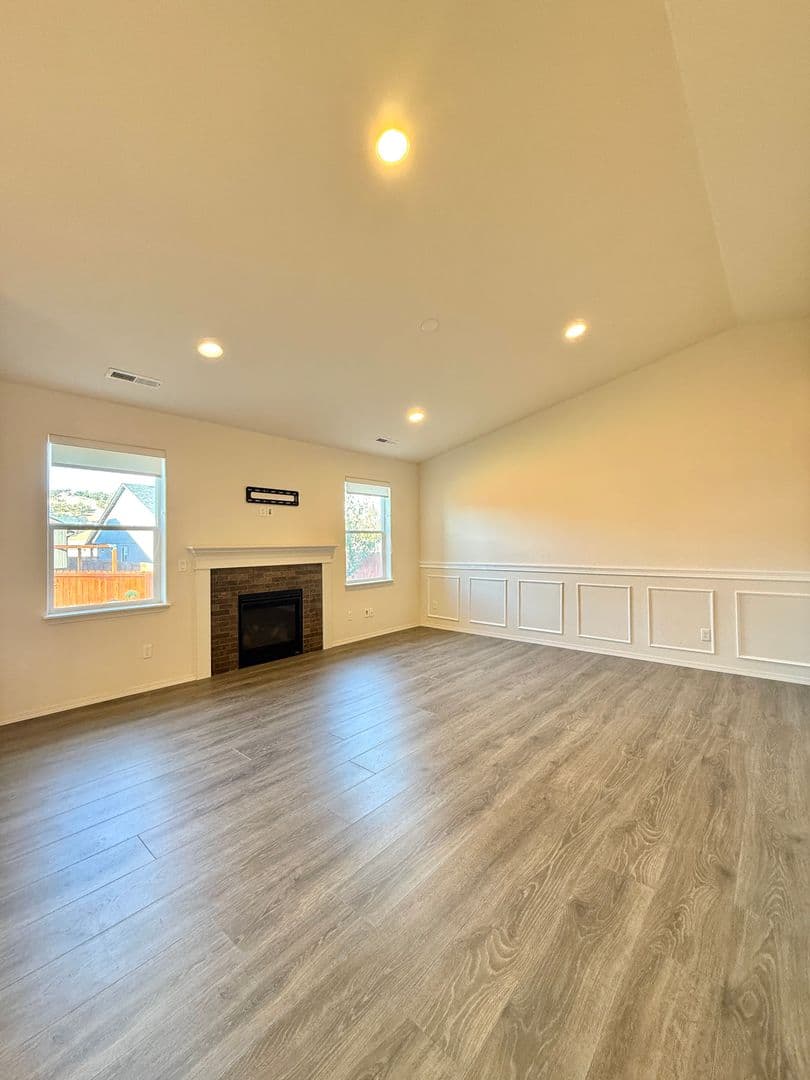 Medford House: 1633 Dragon Tail Place