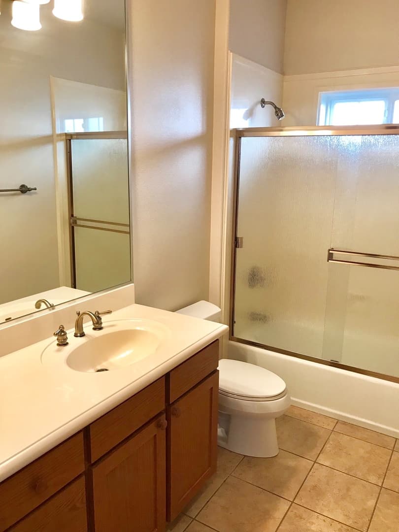 Medford House: 3907 Fieldbrook Ave