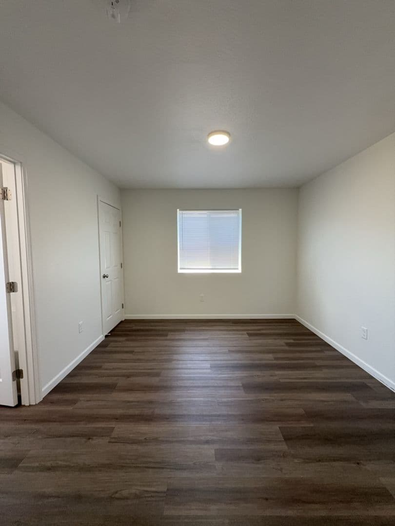 Medford Multiplex: 634 Colinwood Court