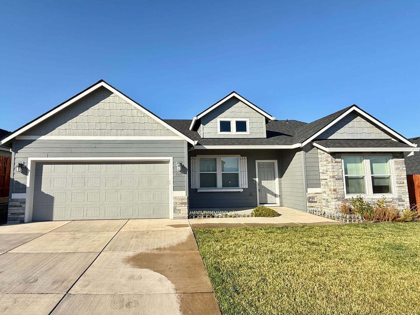 Medford House: 1633 Dragon Tail Place