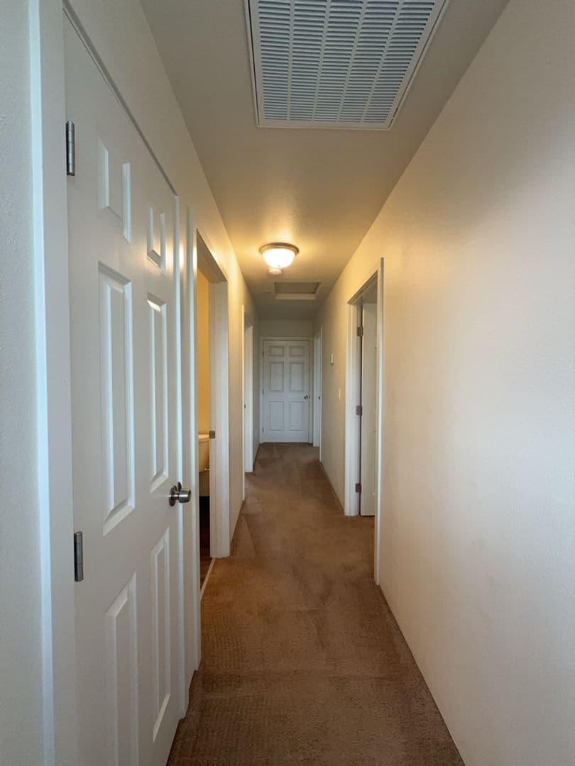 Central Point Apartment: 4475 Hamrick Rd
