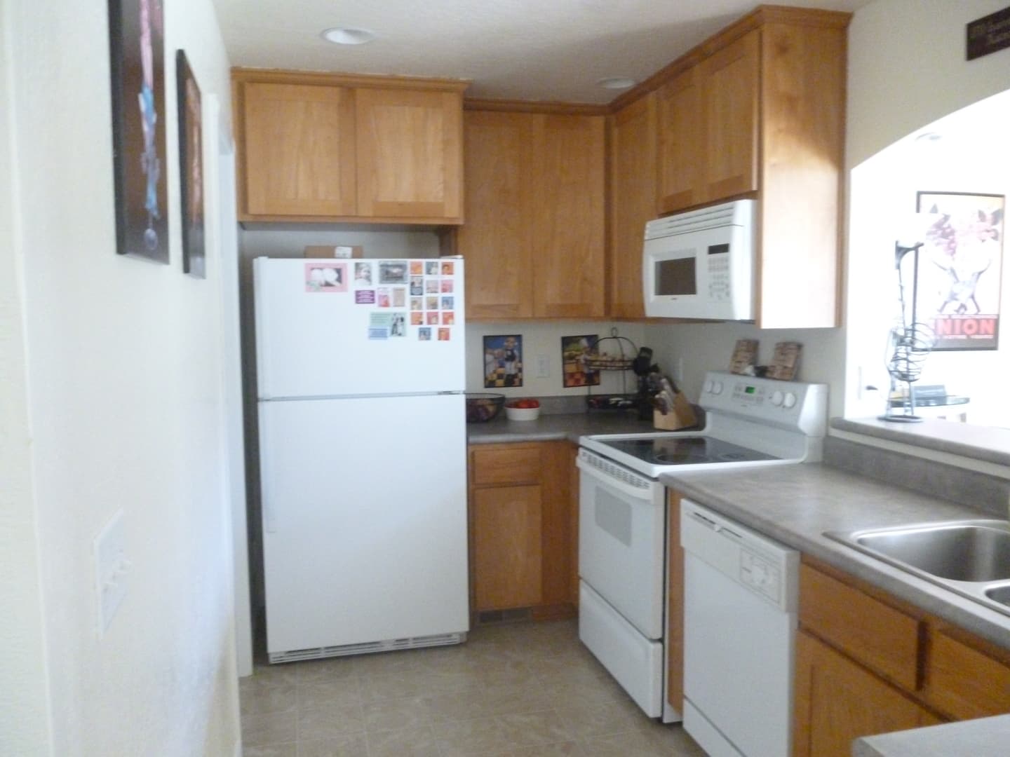 Central Point Townhome: 2535 Mistletoe Ct
