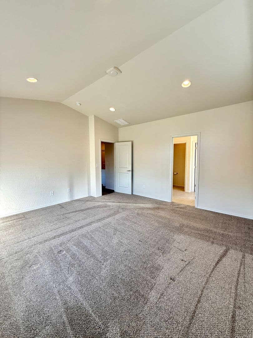 Medford House: 1633 Dragon Tail Place
