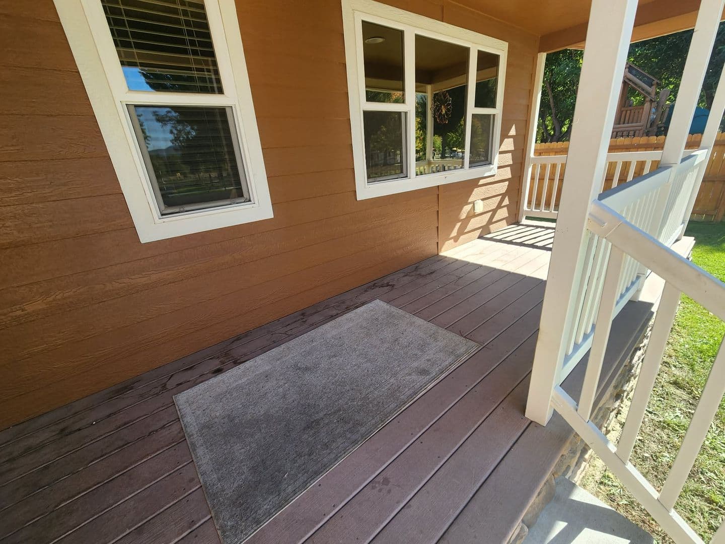 Central Point House: 12297 Blackwell Rd