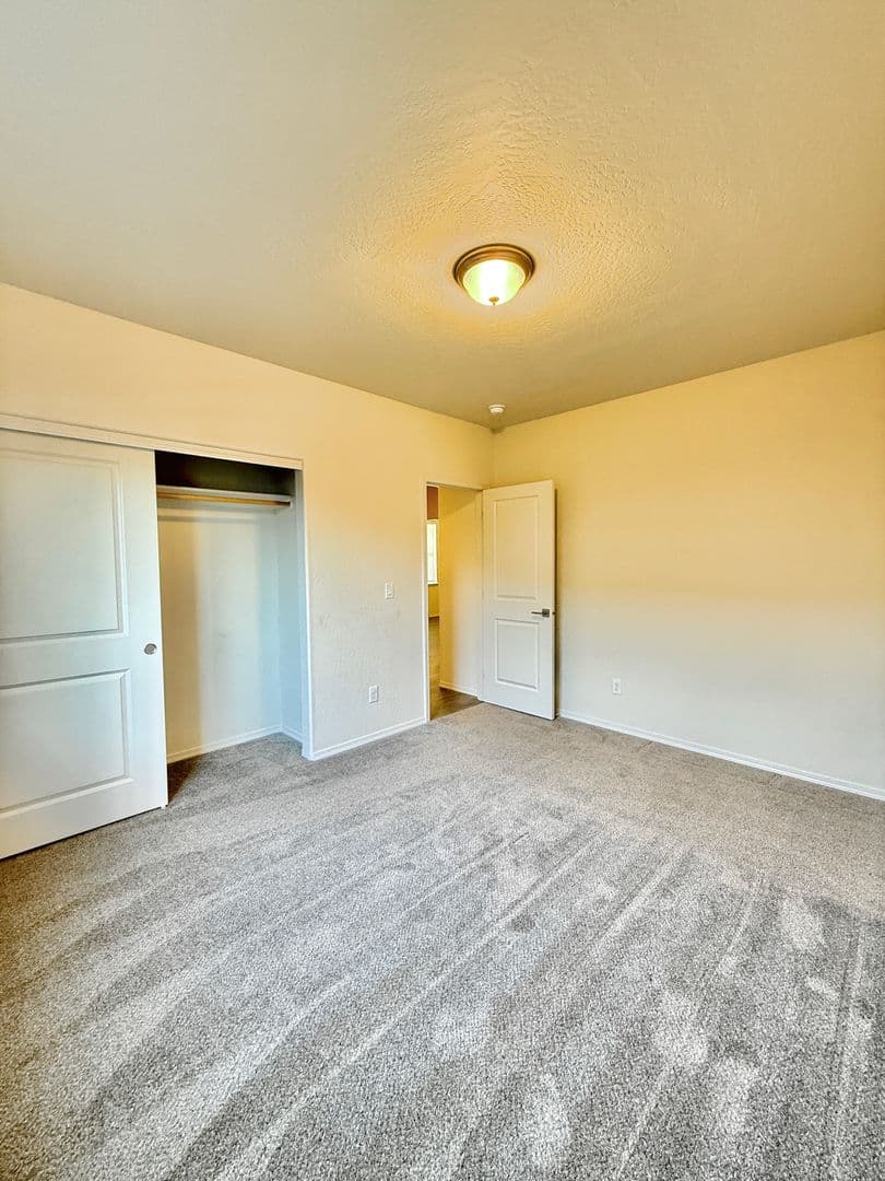 Medford House: 1633 Dragon Tail Place