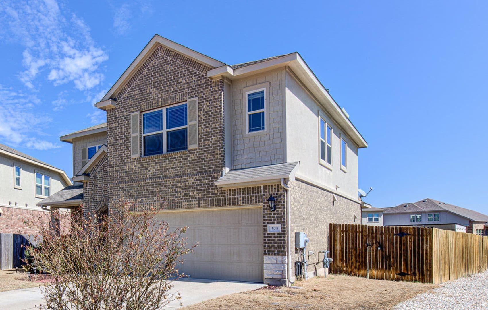 Leander House: 508 Nogales Ln