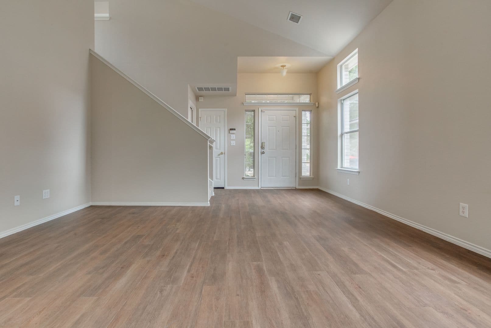 Austin House: 1400 Sir Thopas Trail
