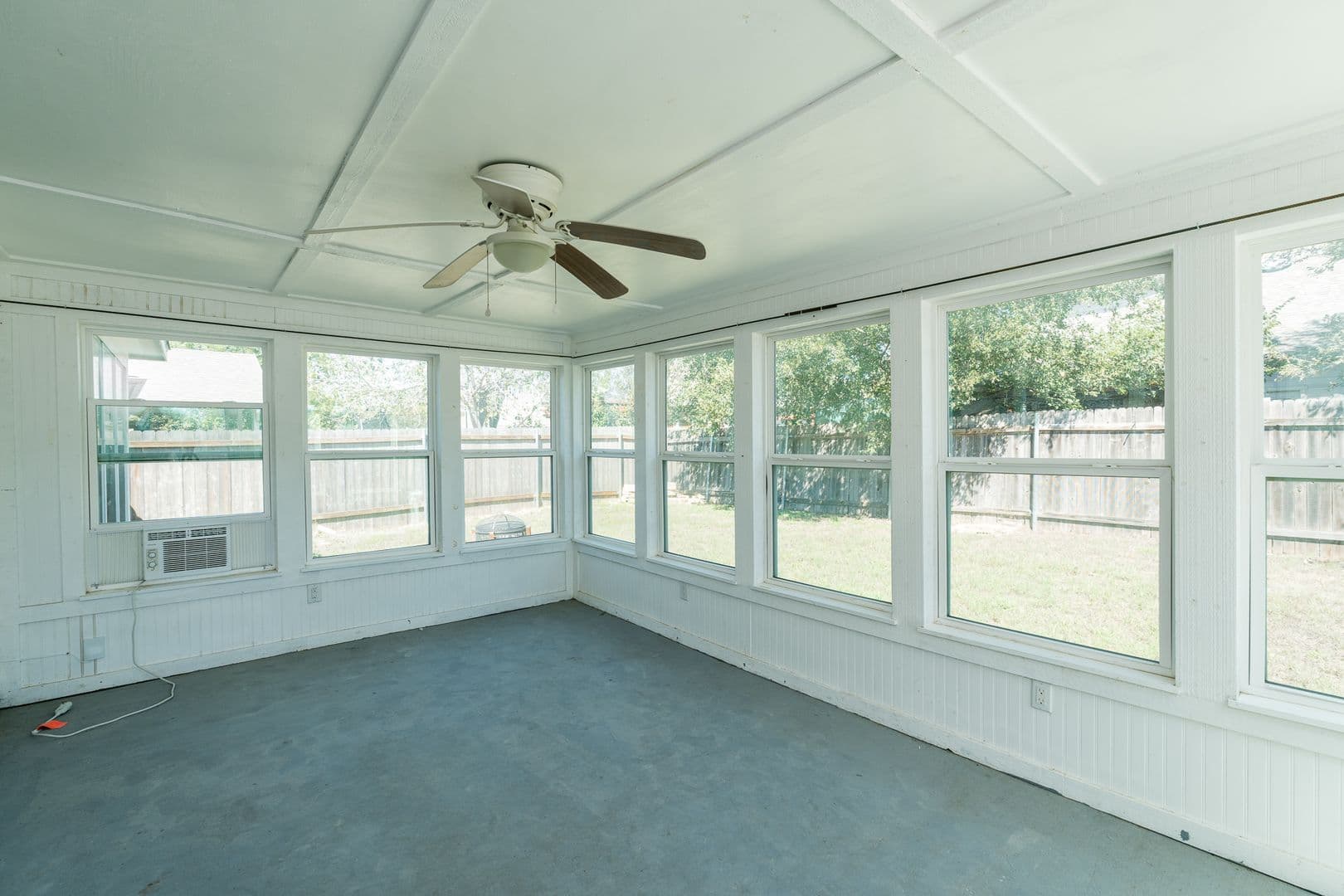Leander House: 240 King Elder Ln