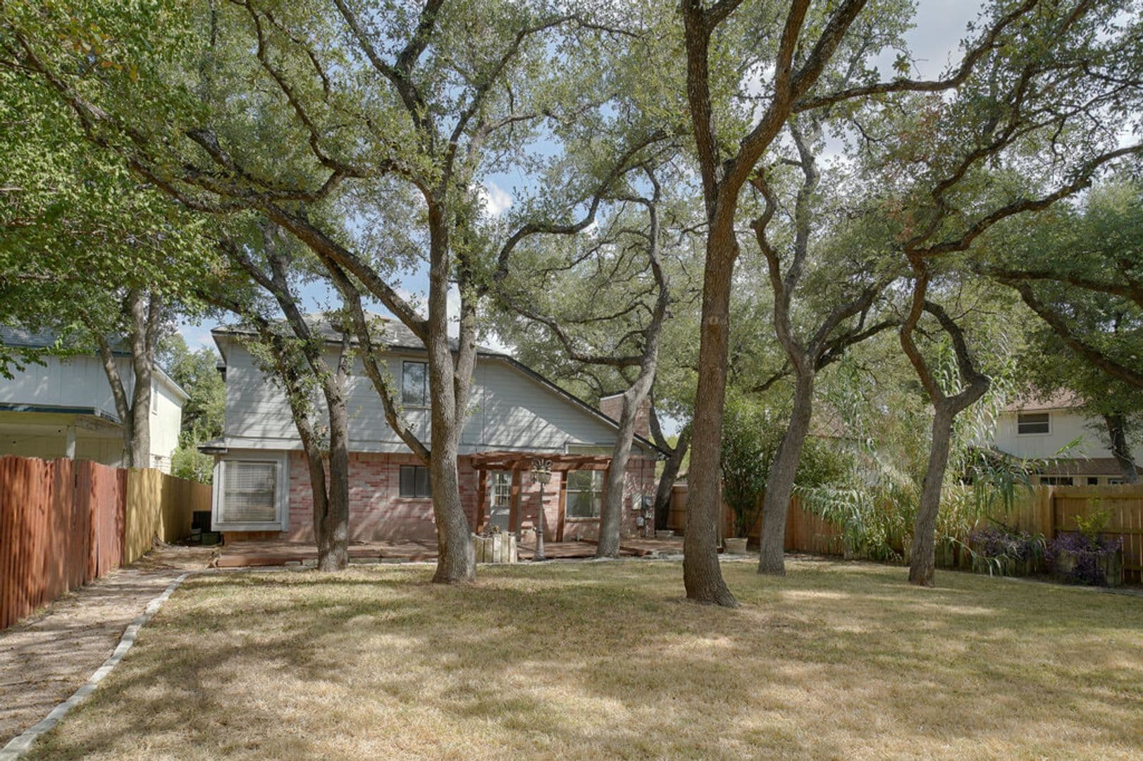 Austin House: 8625 Ephraim Rd