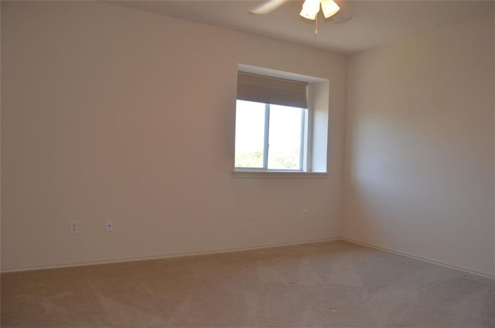 Austin House: 8312 Minnesota Lane