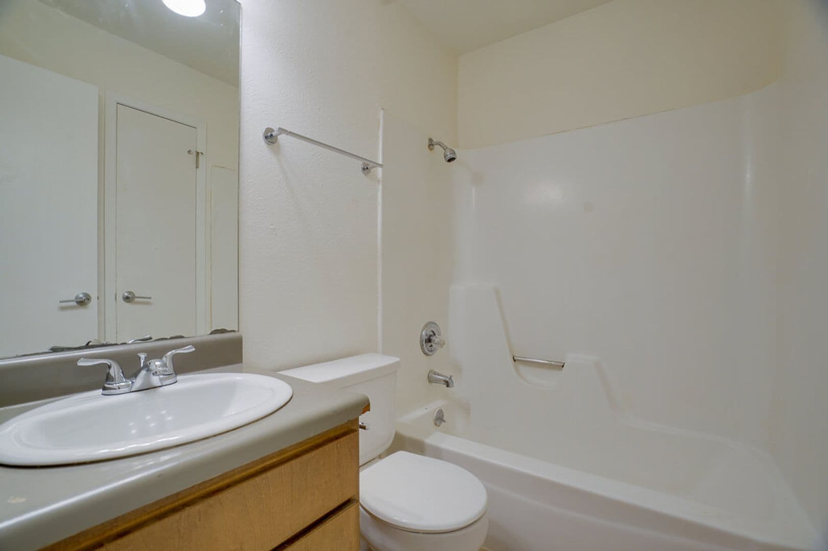 Austin House: 7100 Barnsdale Way - BAR