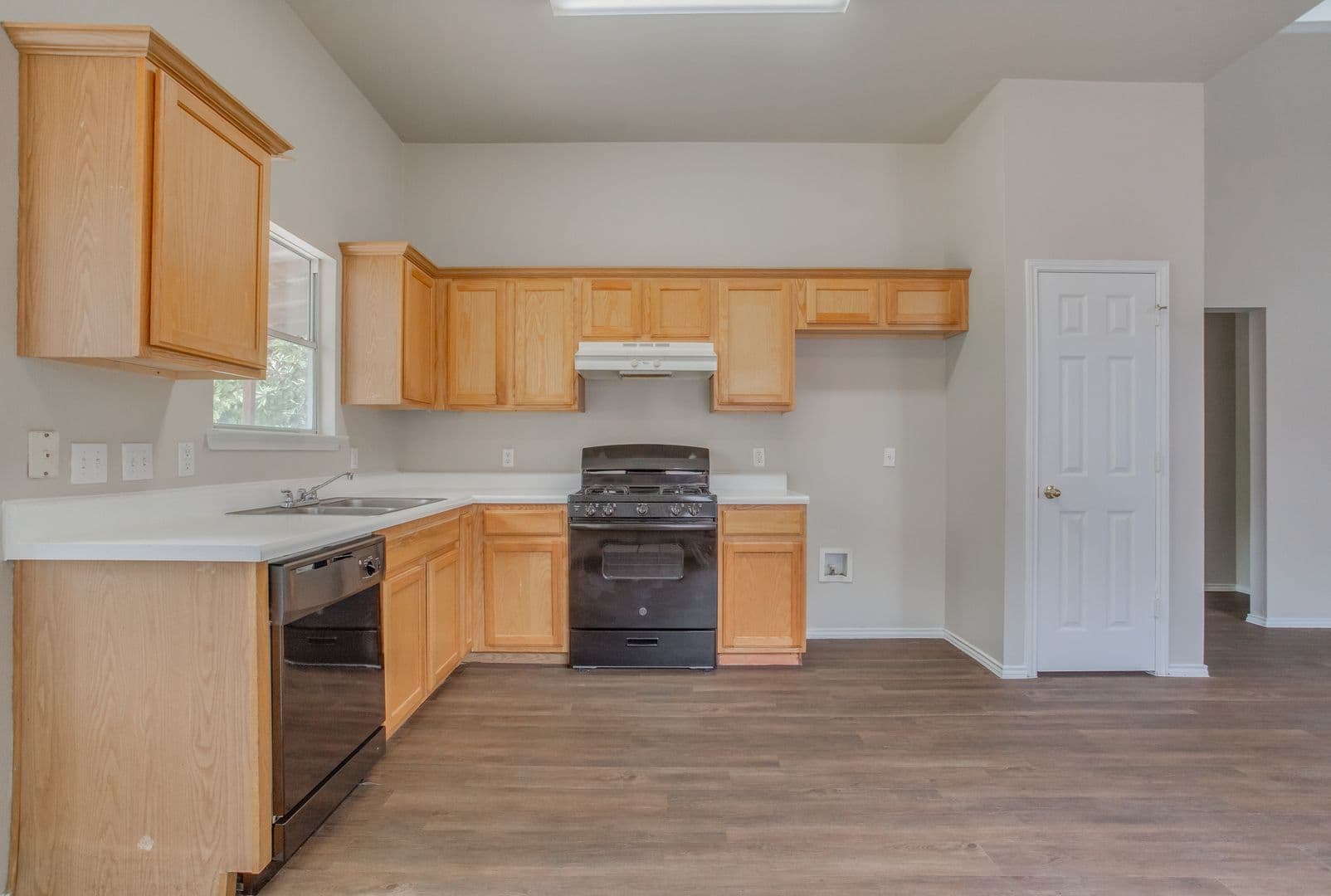 Austin House: 1400 Sir Thopas Trail