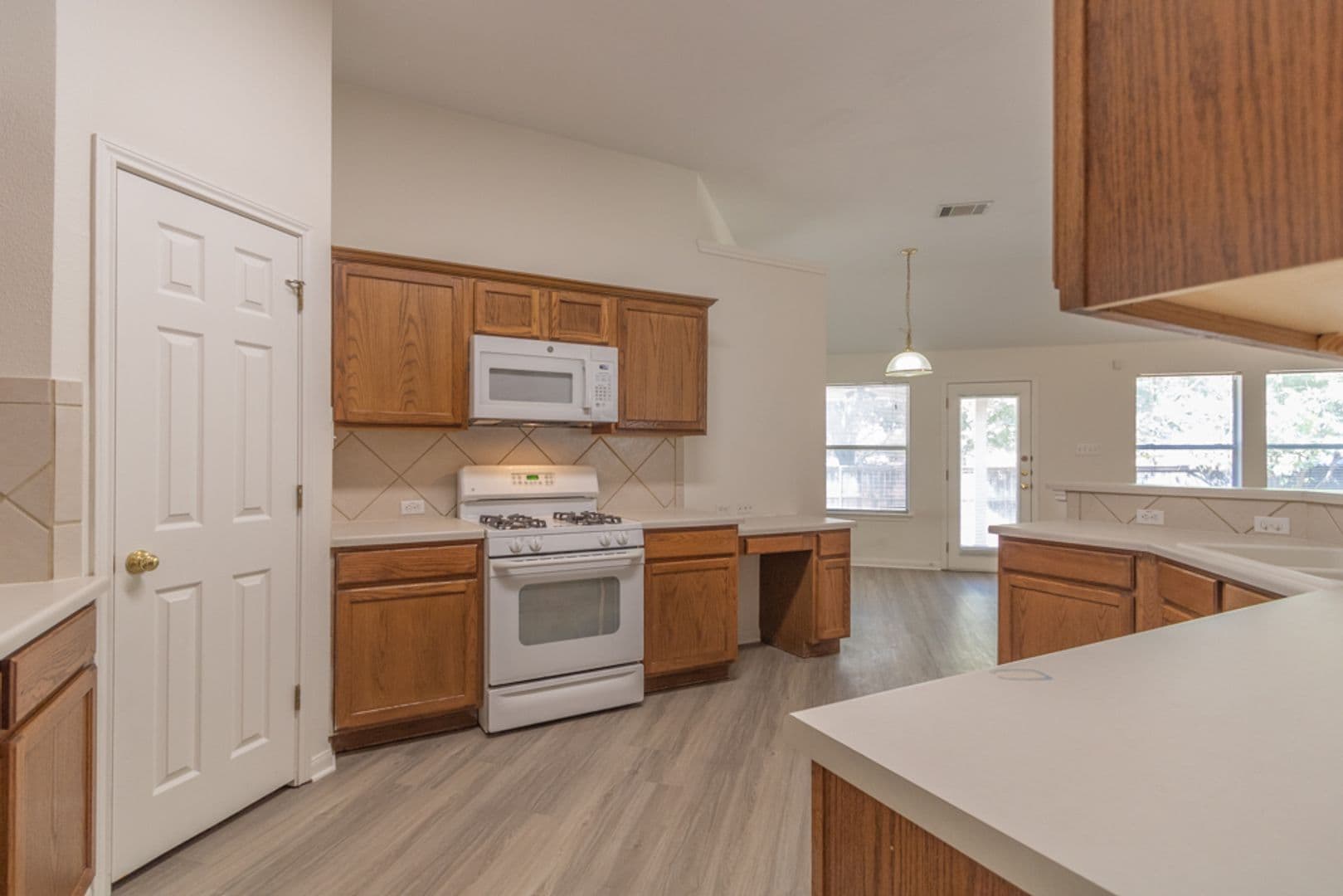 Round Rock House: 1010 Klondike Loop