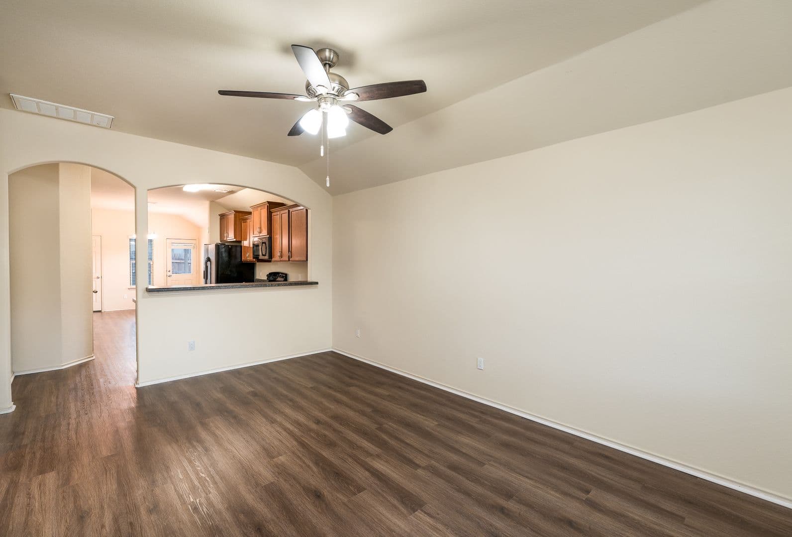 Jarrell House: 217 Azurite Dr
