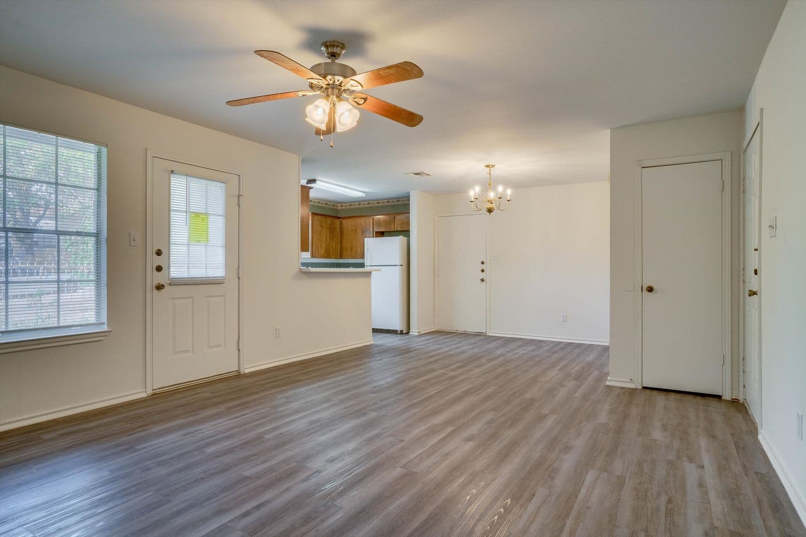 Round Rock House: 1720 Rawhide Loop