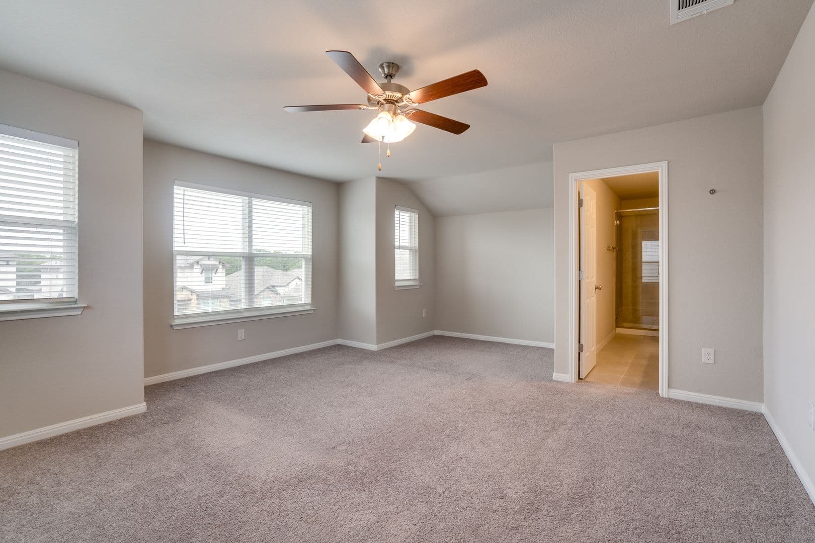Leander House: 237 Hauser Drive