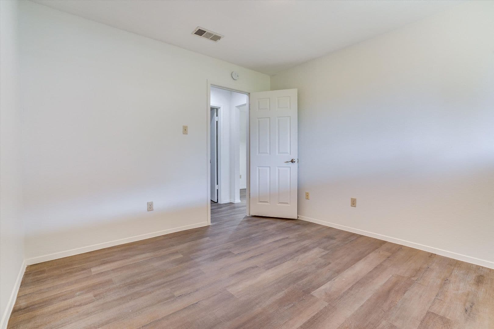 Round Rock House: 601 Misty Morning Way Unit #B