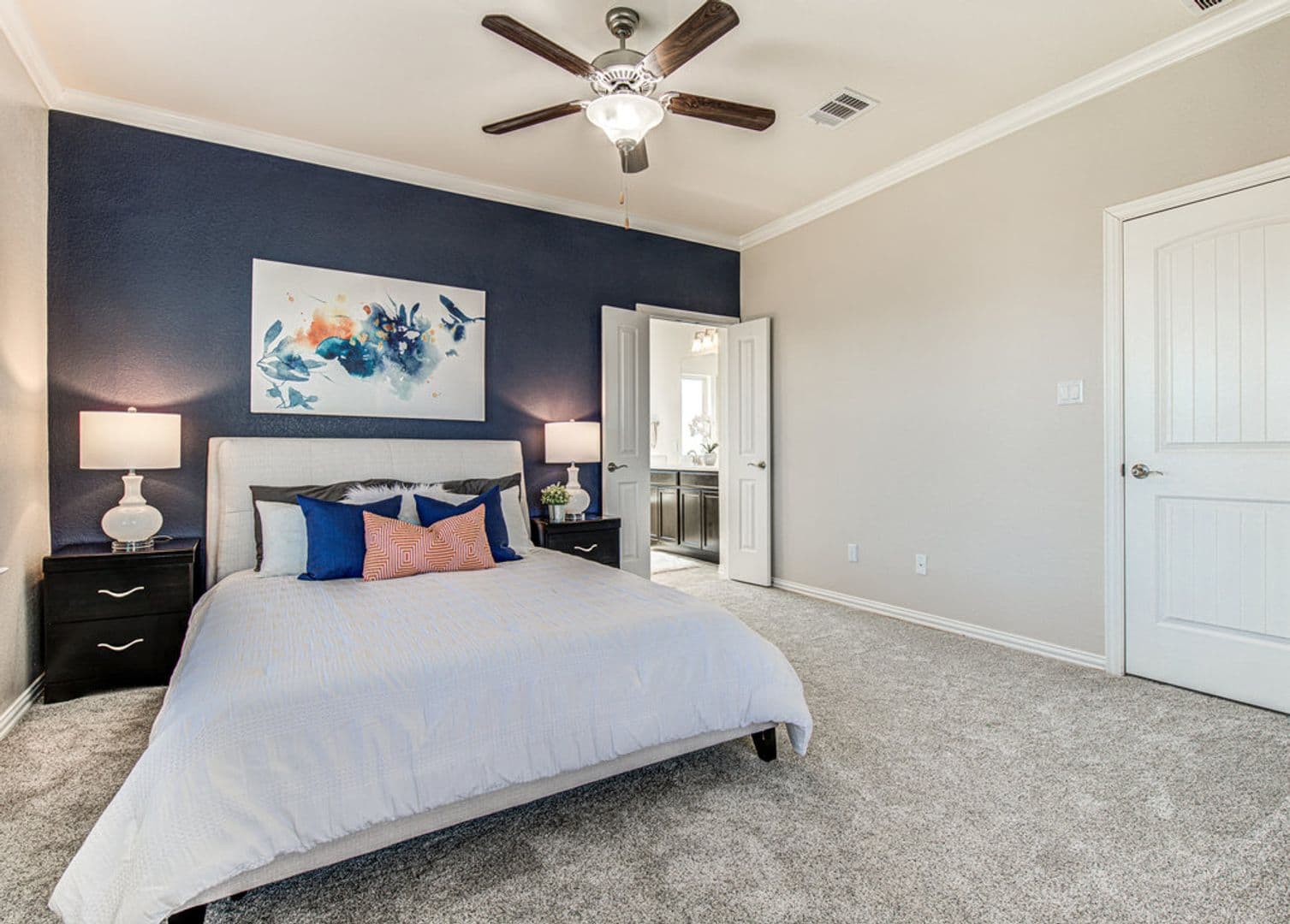 Leander House: 508 Nogales Ln
